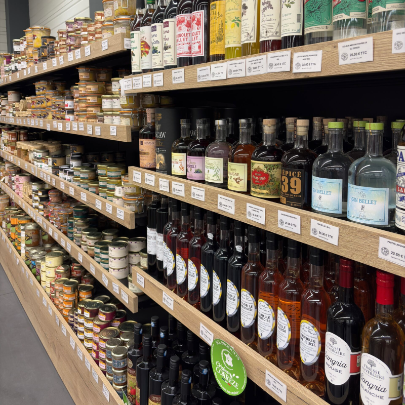 Les Halles de la Vezere Saint Pantaleon